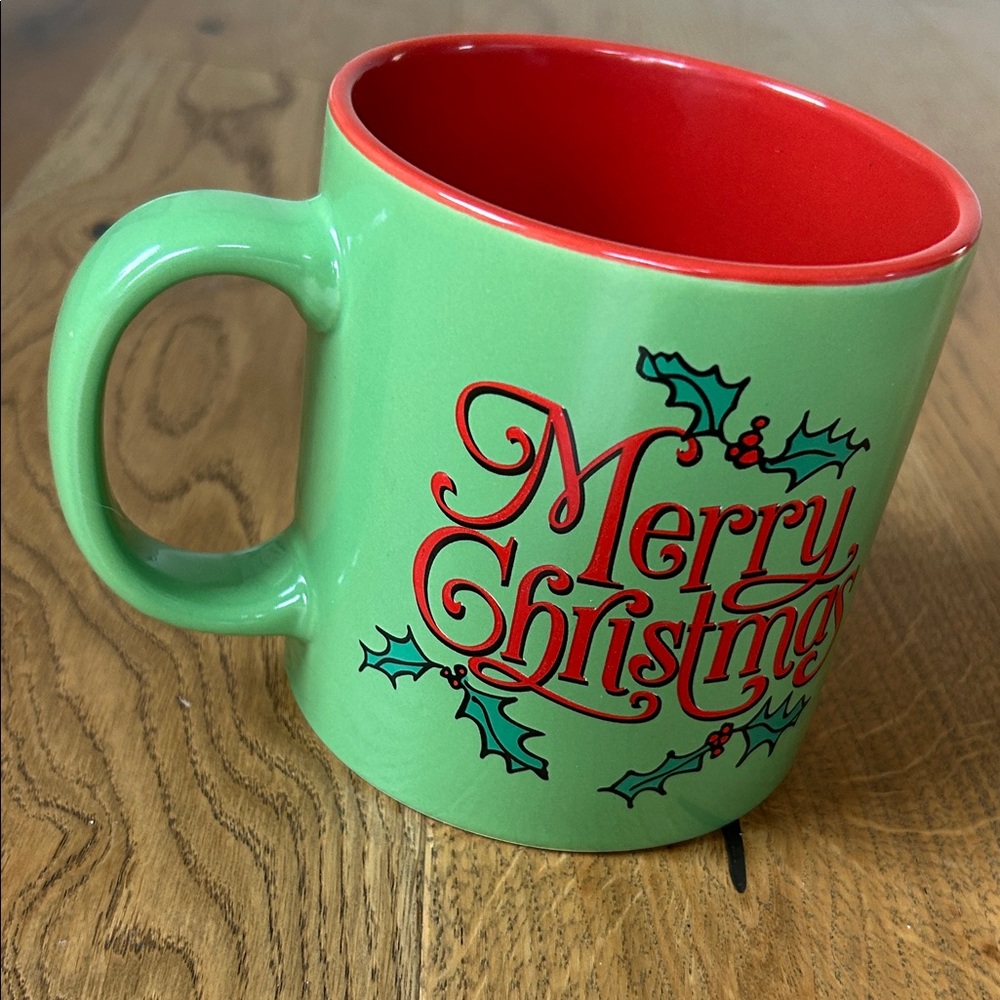 Peanuts Green and Red Ceramic Character Mug - Picture 3 of 6